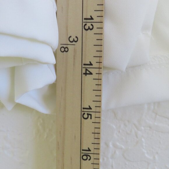 Boohoo* Women's Button Detail Backside Half Zip Wrap Front Ivory Skort~ Size 10 - Picture 7 of 13